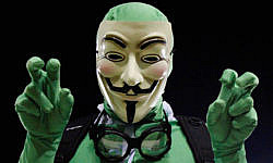 Хакерская группа Anonimus взломала российские видеосерверы