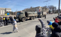 Russian troops leave the city of Kherson