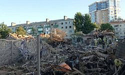 Украинская ракета ударила по жилым домам в Белгороде