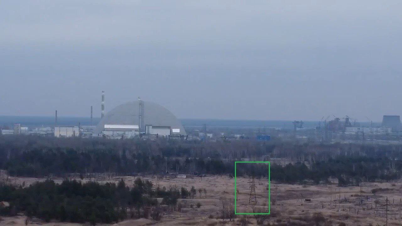 Окопы в Чернобыле. Рыжий лес. Снимок с дрона