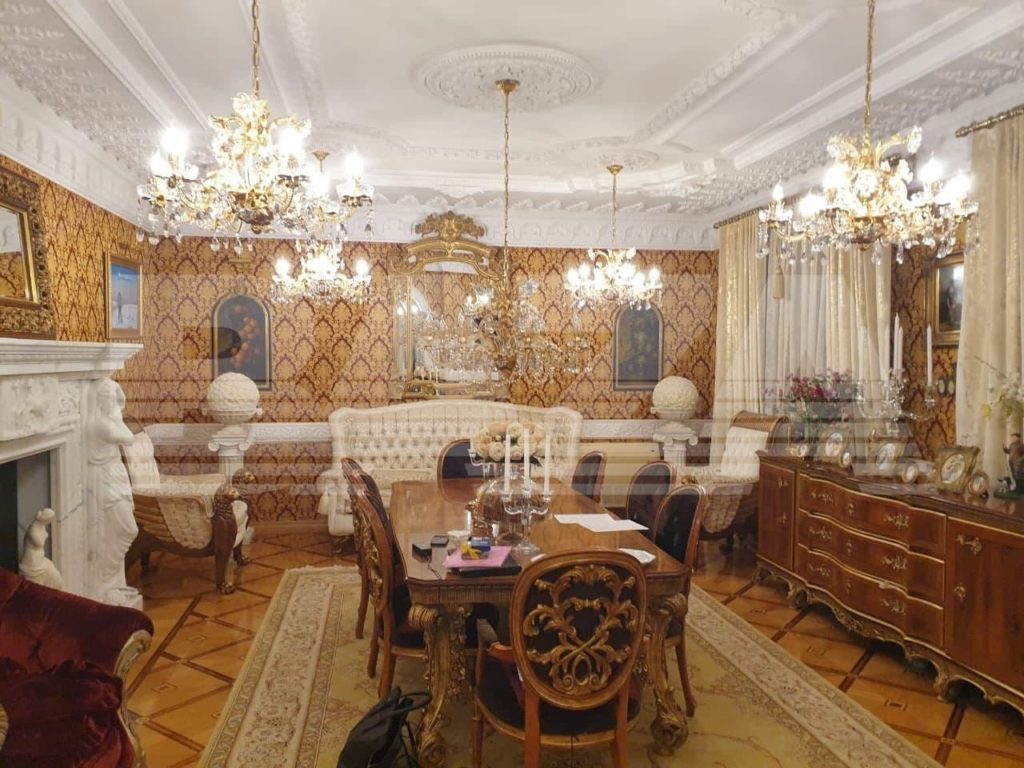 Роскошный дом Виталия Латышева
