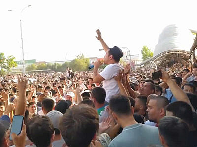 Протесты в Узбекистане видео