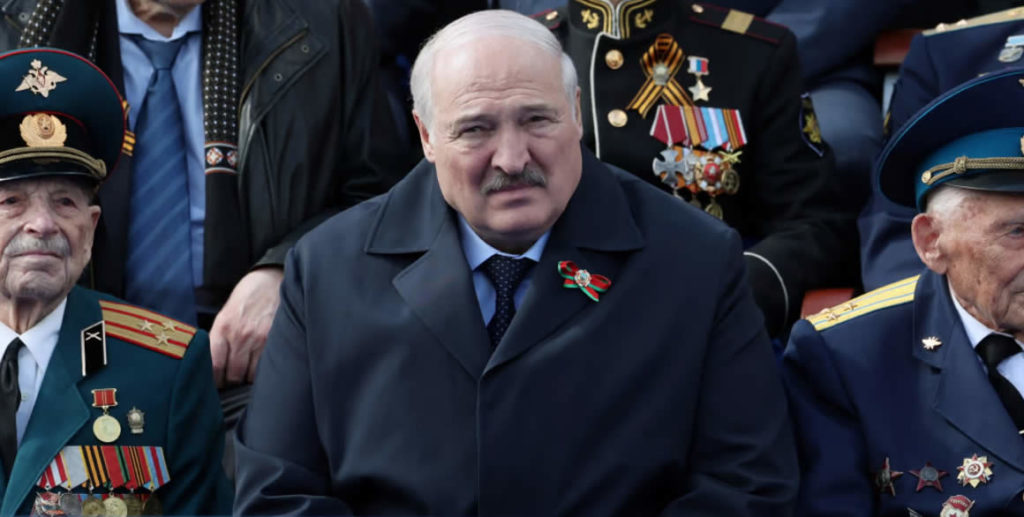 Лукашенко на параде в Москве 9 мая 2023