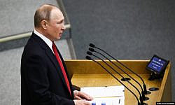 Рубль рухнул, а Путин идет на новый срок