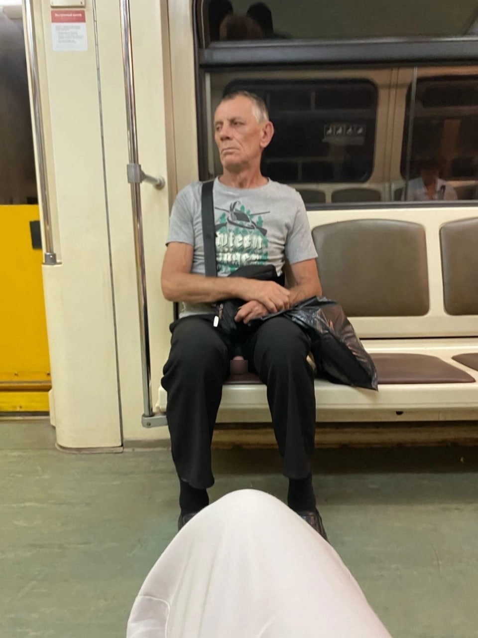 Masturbators in the Moscow metro