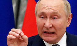 The cause of Putin's mental illness is thyroid disease