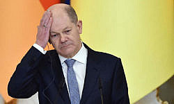 German Chancellor Olaf Scholz lied to Ukraine and his constituents
