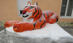 New Year's Snow Tigers from Prison