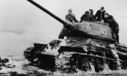Т-34 – гроза ‘Леопардов’. Танки времен ВОВ снова в строю