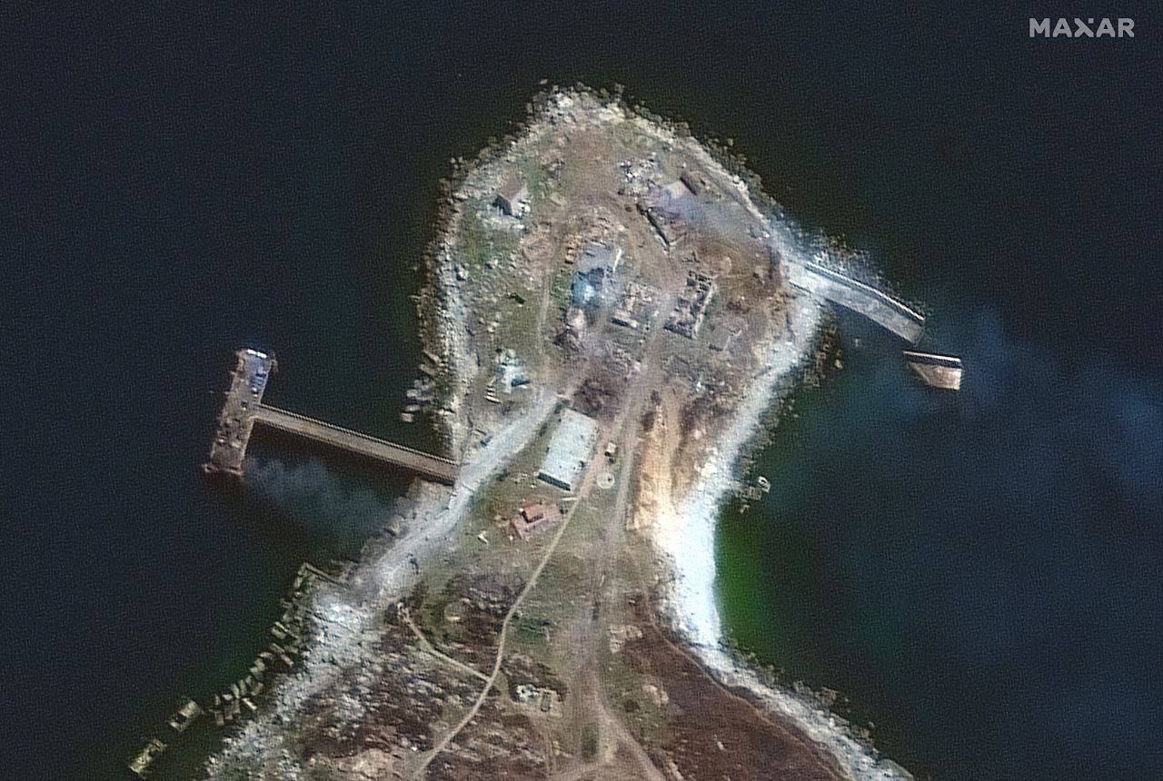 Спутниковый снимок острова Змеиный